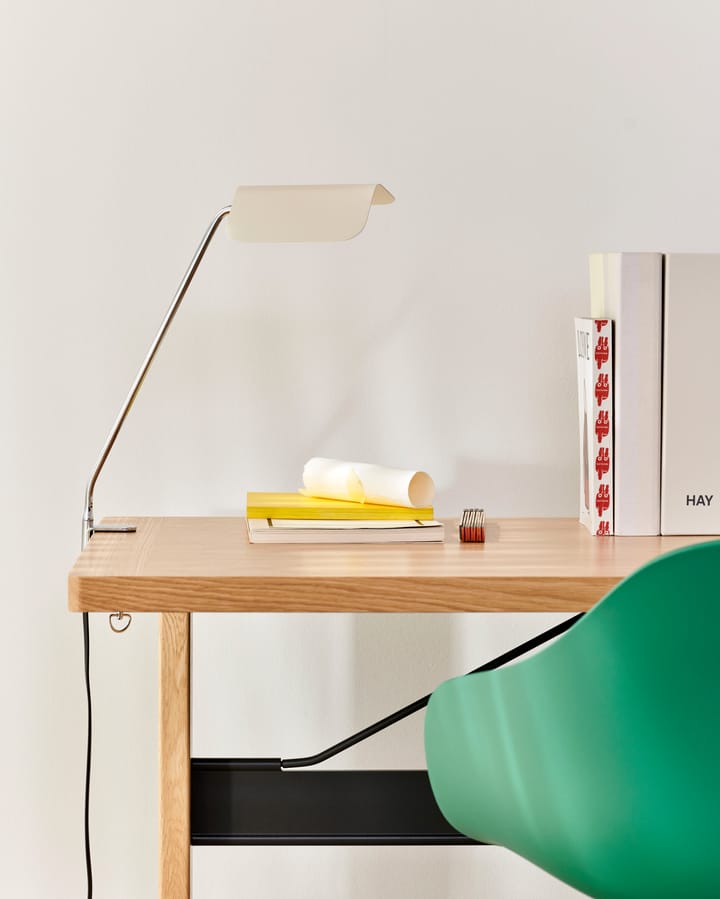Lámpara de escritorio Apex Clip, Oyster white HAY