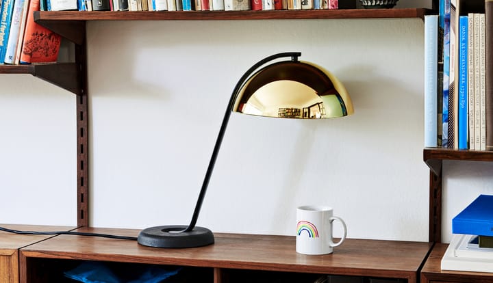 Lámpara de mesa Clye, Polished brass HAY