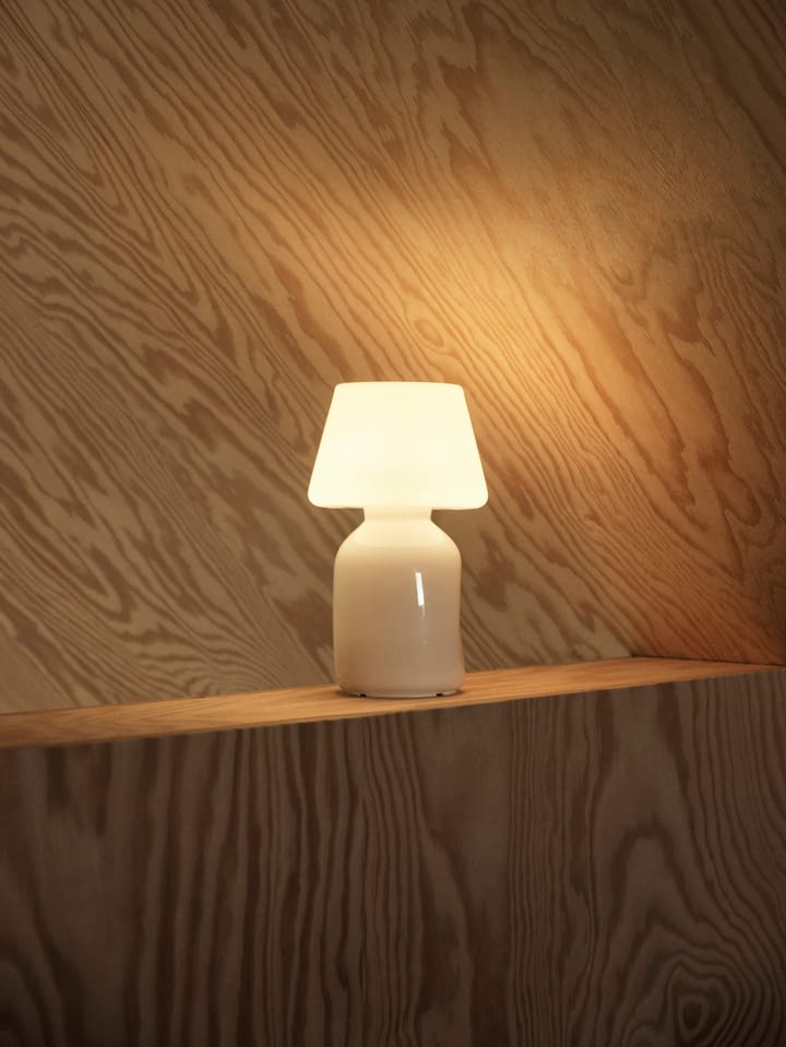 Lámpara de mesa portátil Apollo, blanco HAY