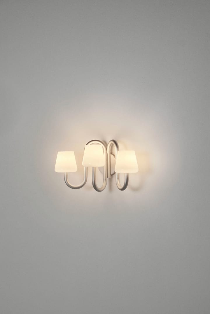 Lámpara de pared Apollo, White opal HAY