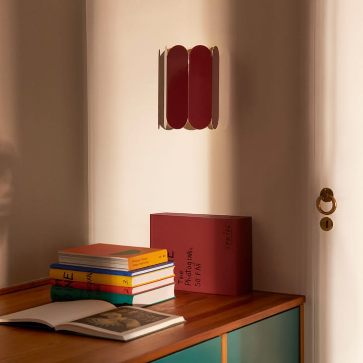 Lámpara de pared Arcs Sconce - Auburn red - HAY