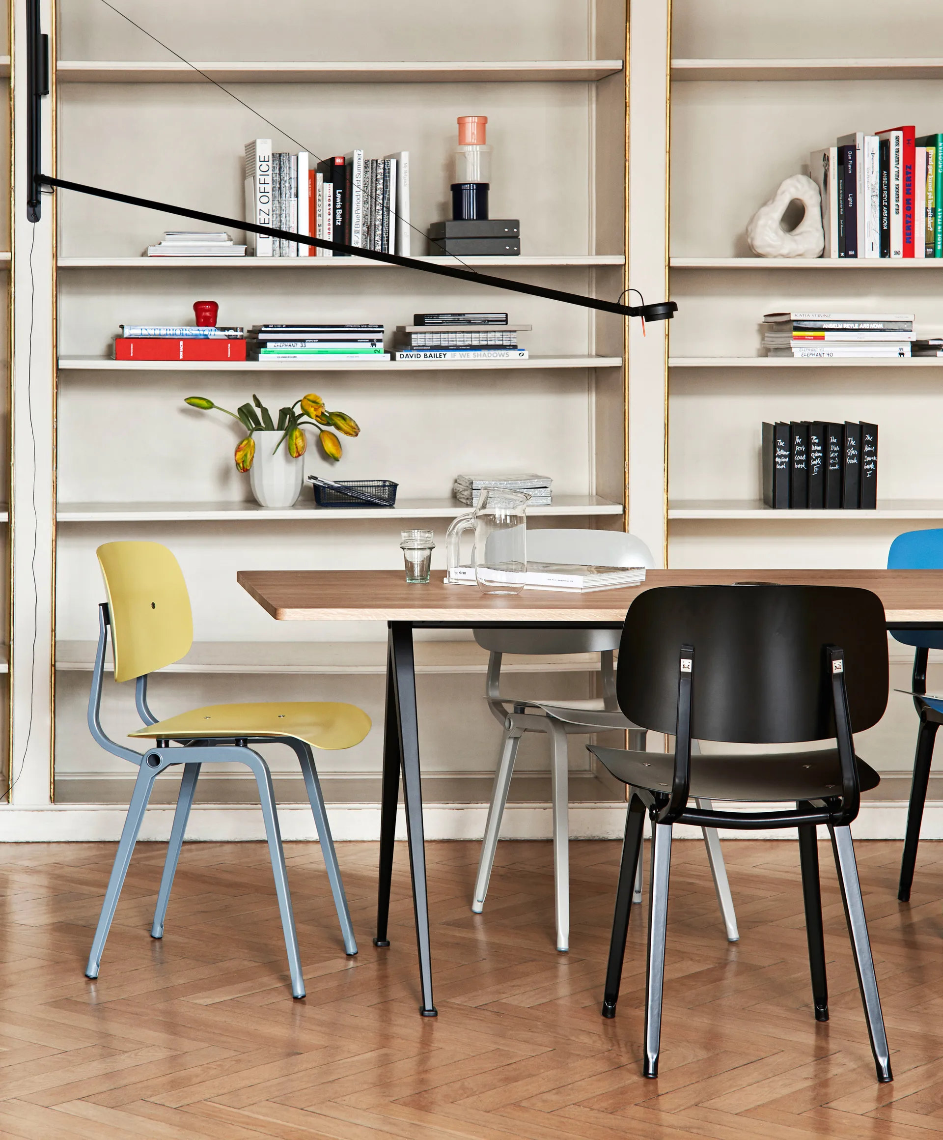 Lámpara de pared Fifty-Fifty, Soft black HAY