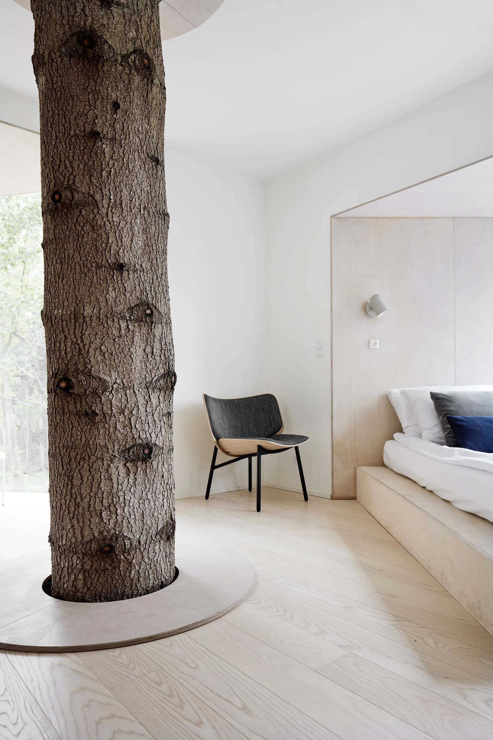 Lámpara de pared Noc wall button, Off white HAY