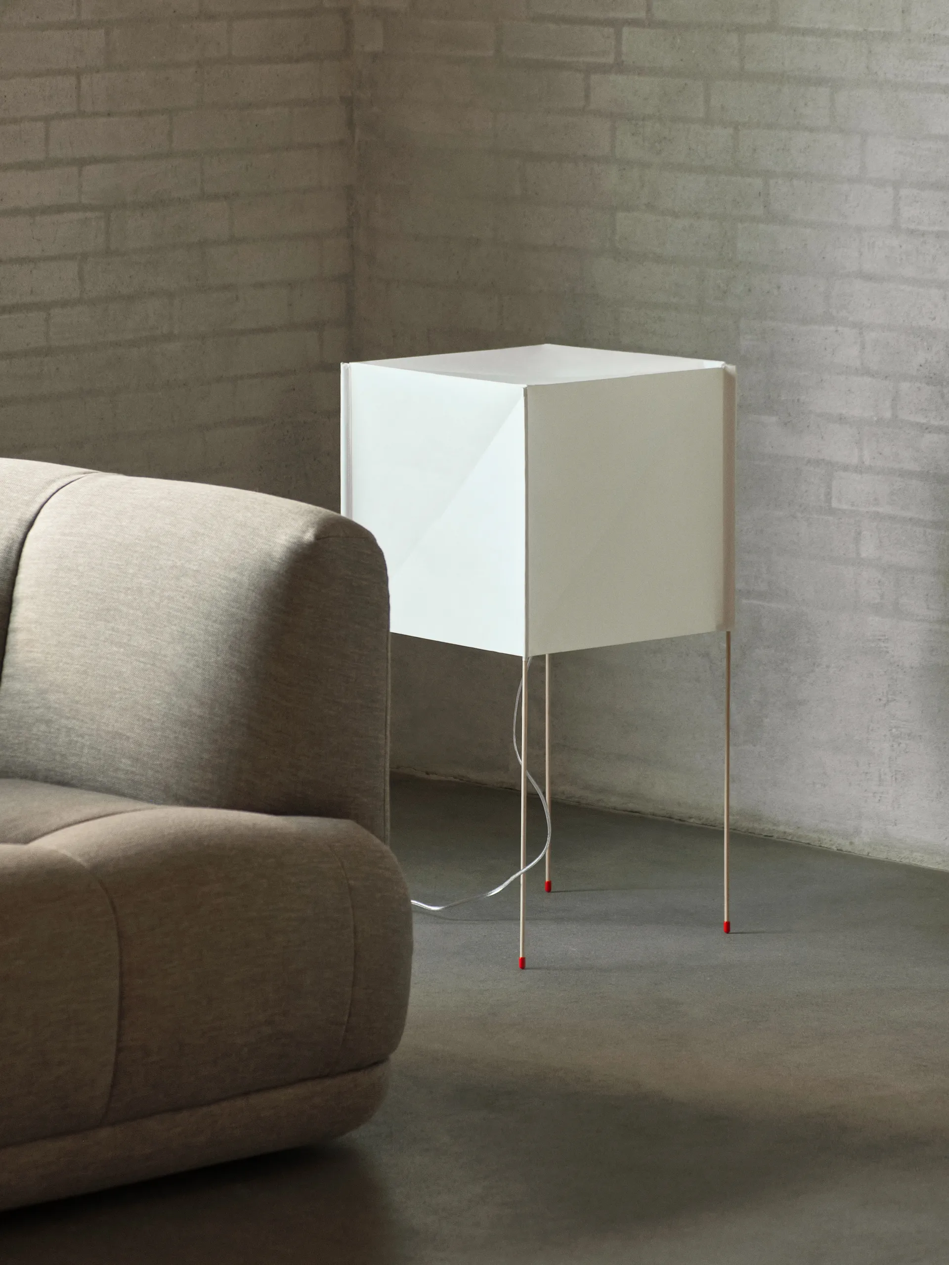 Lámpara de pie Paper Cube, blanco HAY