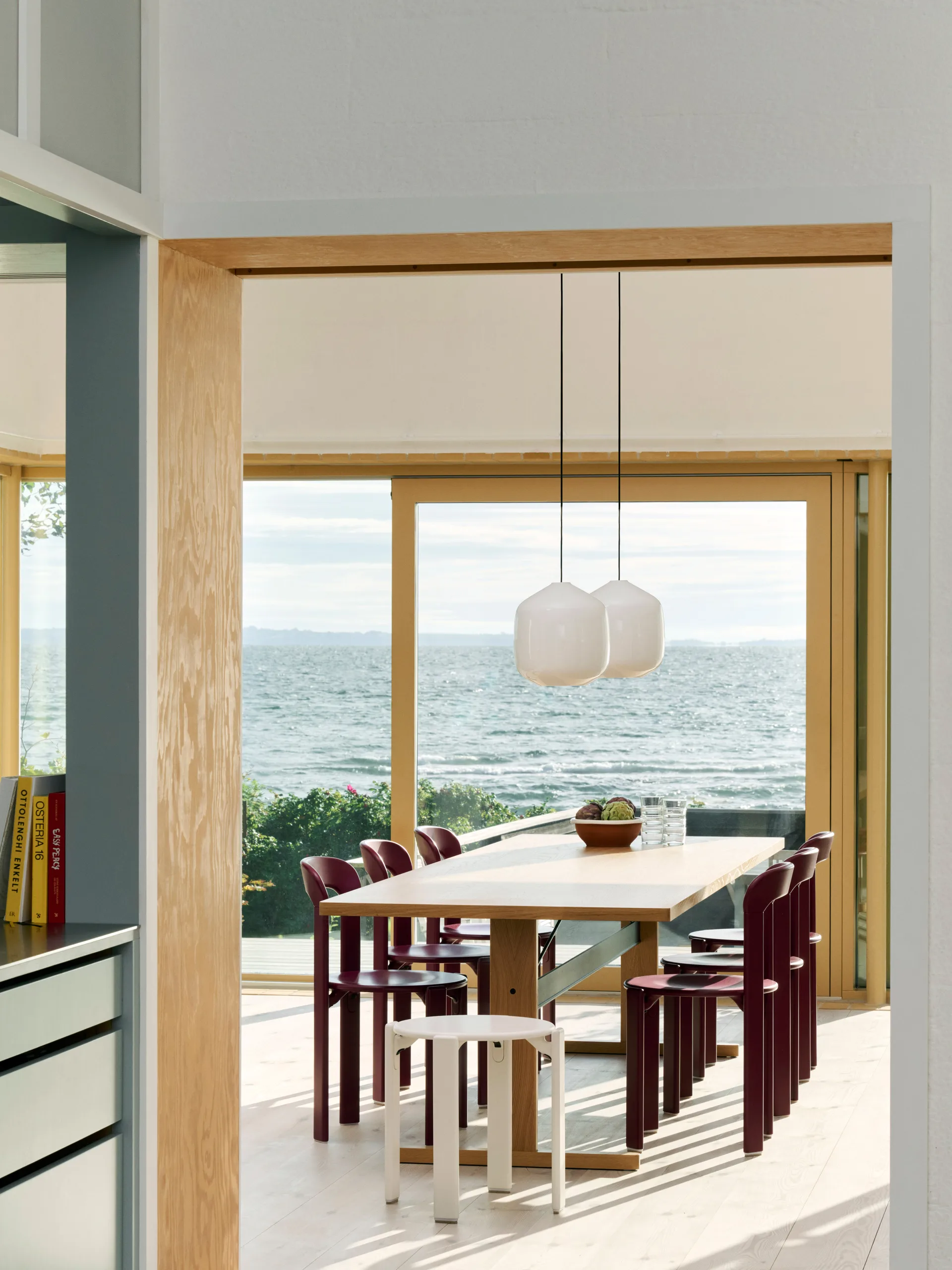 Lámpara de techo Buoy Ø30 cm, Opal glass-beton grey HAY