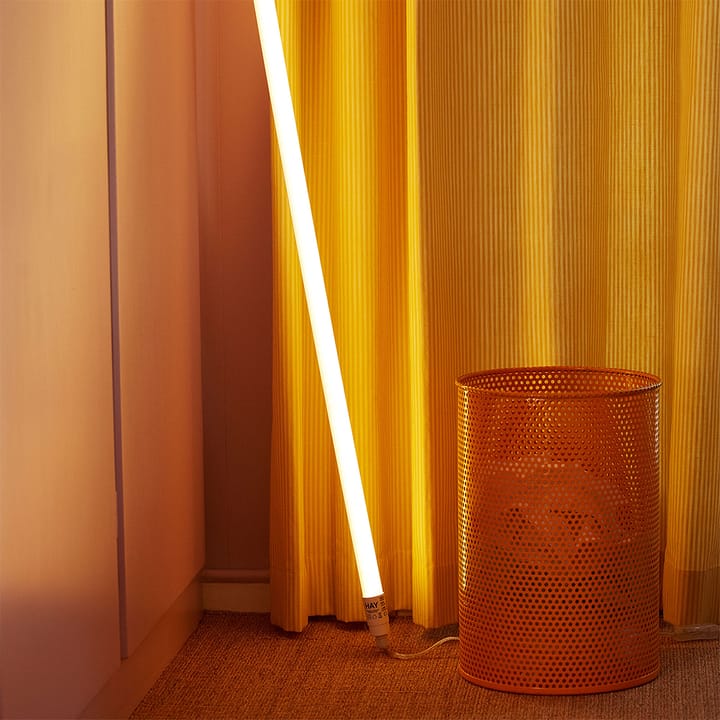 Lámpara fluorescente Neon Tube 150 cm, Red HAY