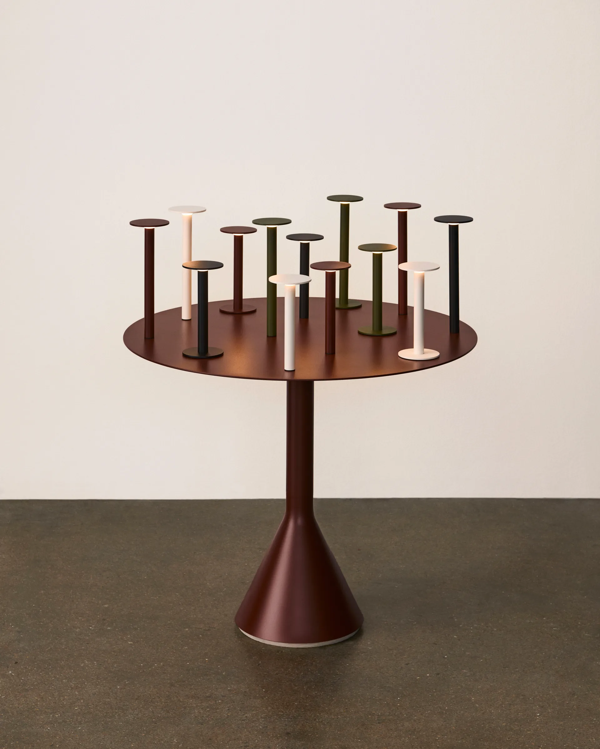 Lámpara portátil, Blanco crema, 22 cm HAY