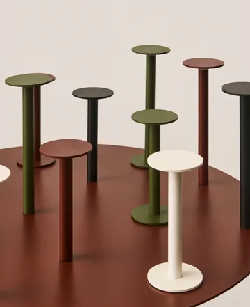 Lámpara portátil - Oliva, 22 cm - HAY