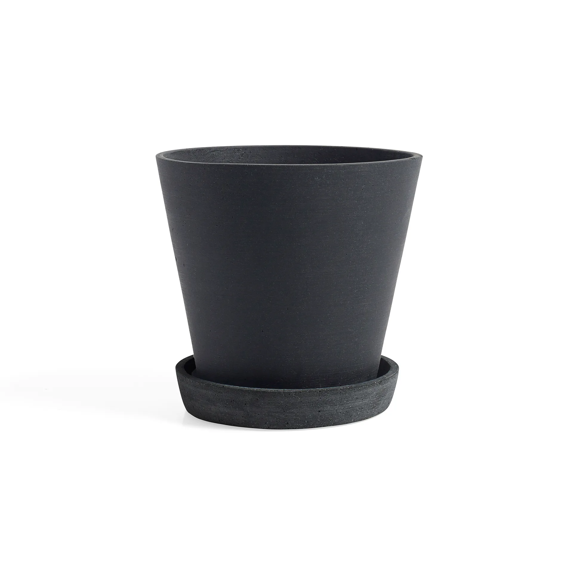 Maceta HAY Flowerpot with saucer XL Ø21.5 cm, negro HAY