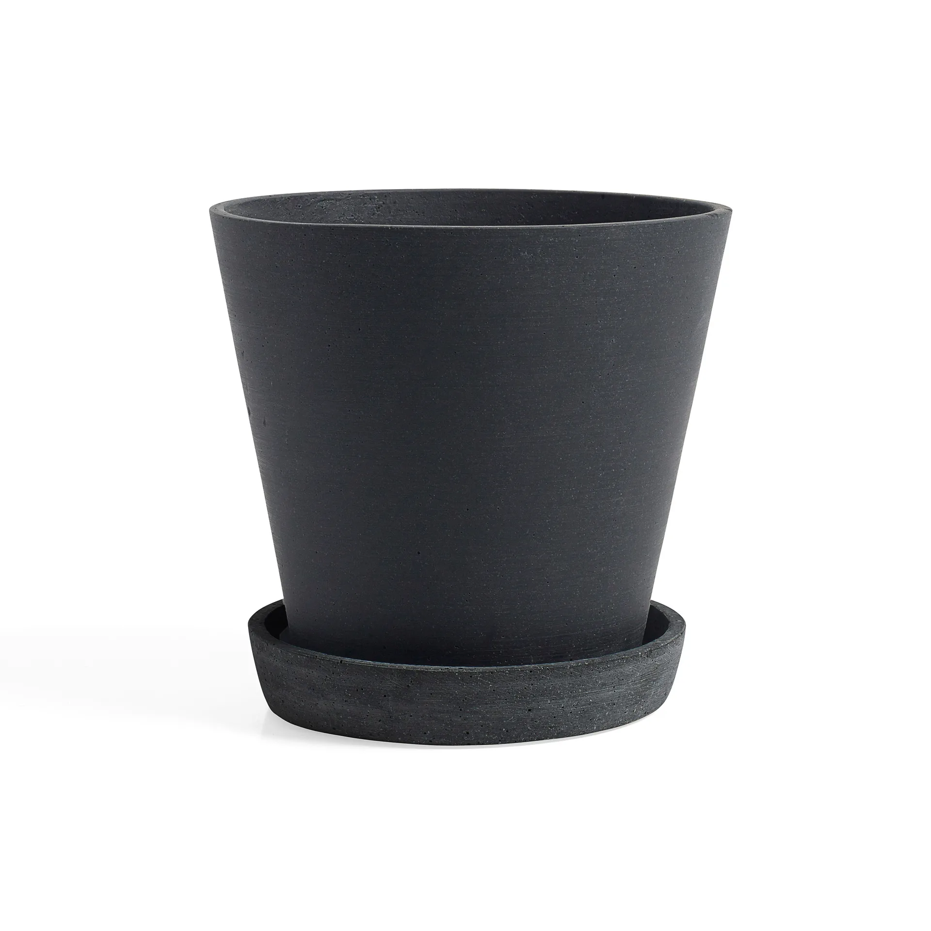 Maceta HAY Flowerpot with saucer XXL Ø26.5 cm, negro HAY
