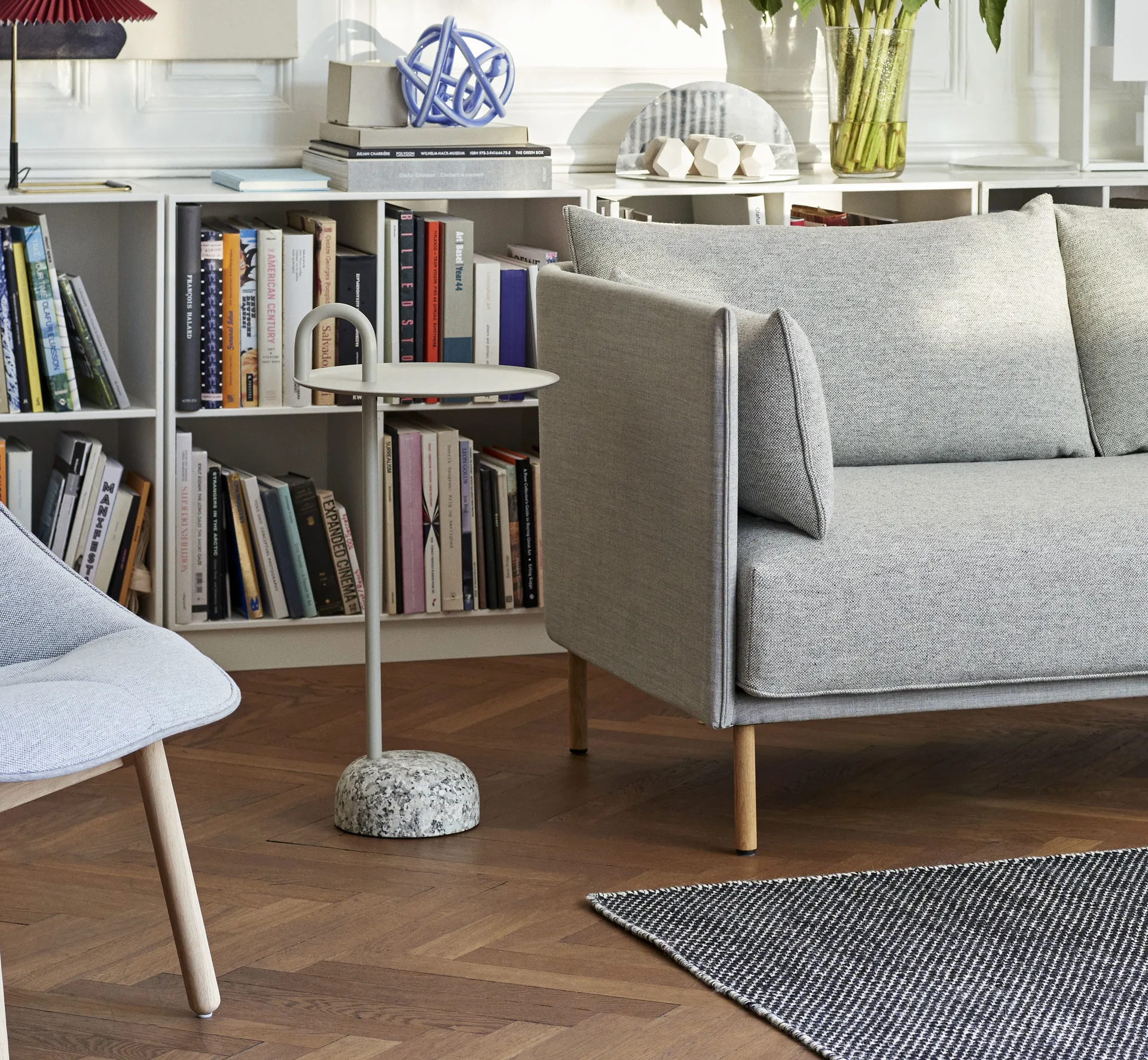 Mesa auxiliar Bowler, Beige-granite HAY