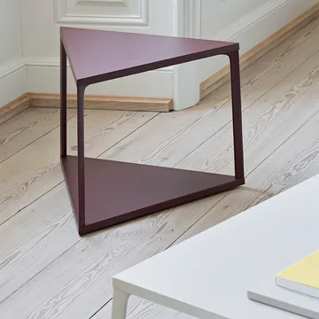 Mesa auxiliar Eiffel Triangle - ladrillo oscuro - HAY