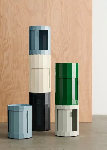 Mesa auxiliar Facet Cabinet 101 - Spinach green - HAY