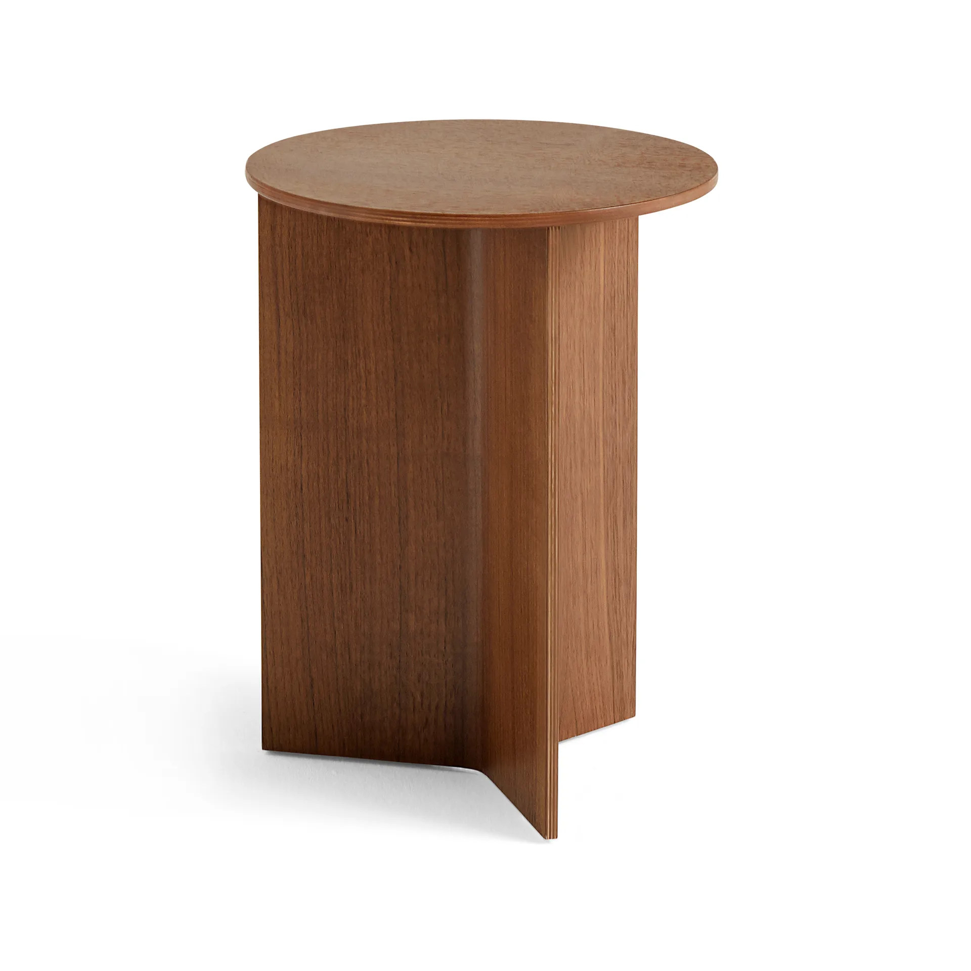 Mesa auxiliar Slit high Ø35 cm, Lacquered walnut HAY