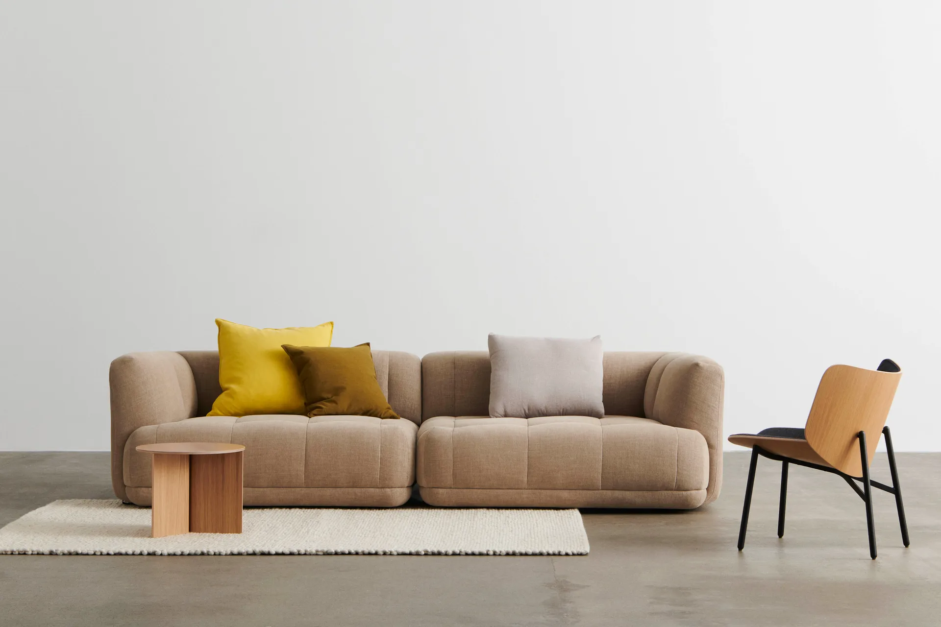 Mesa de centro Slit Ø45 cm, Lacquered oak HAY