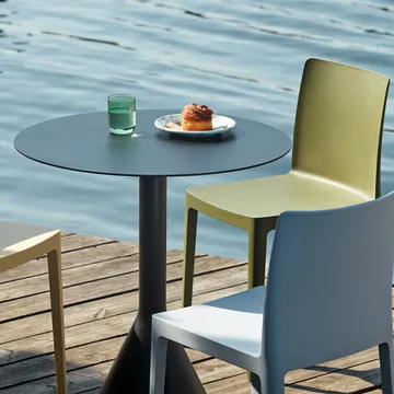 Mesa redonda de café Palissade Cone - Anthracite, ø70 - HAY