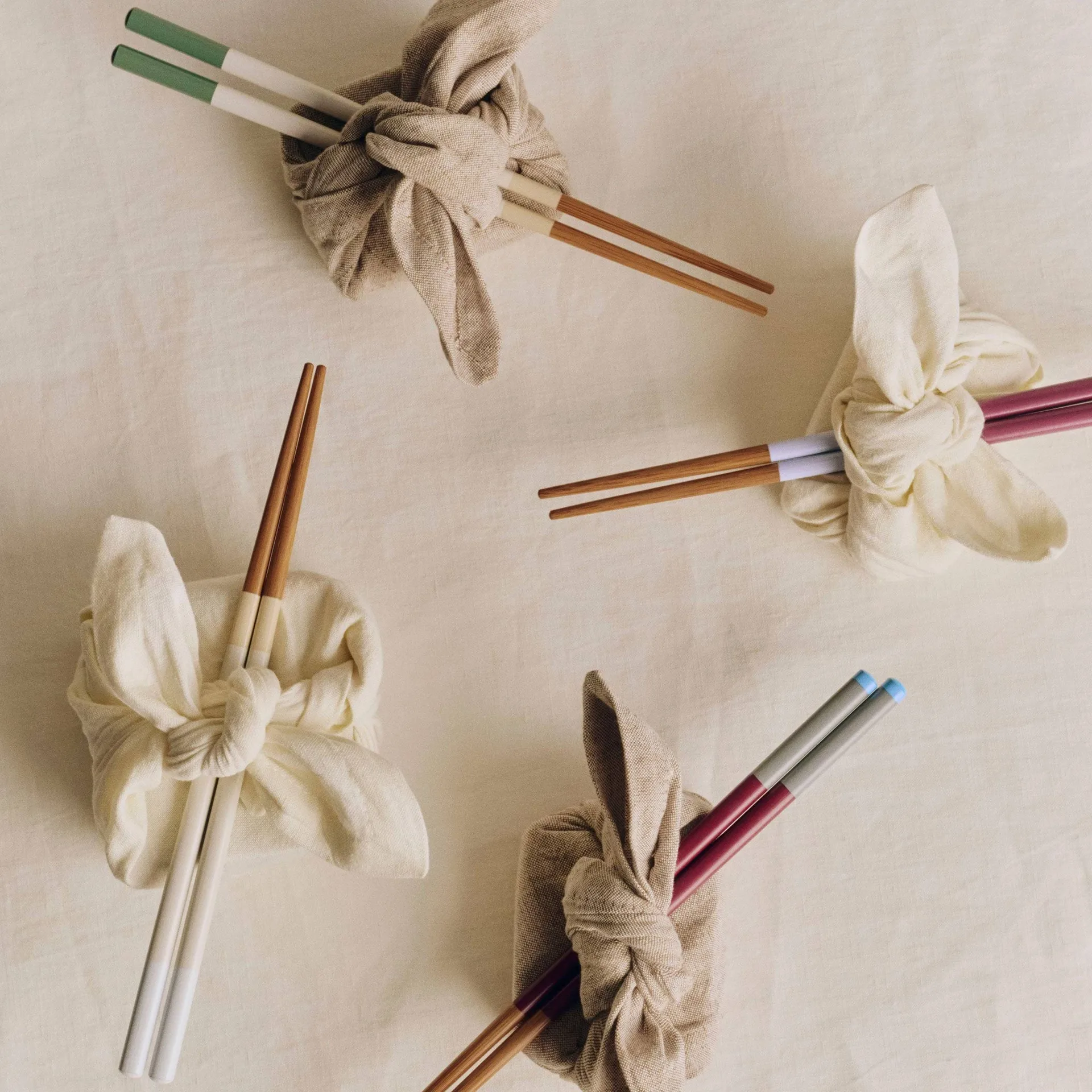 Palillos Colour 4-pack, Subtle HAY
