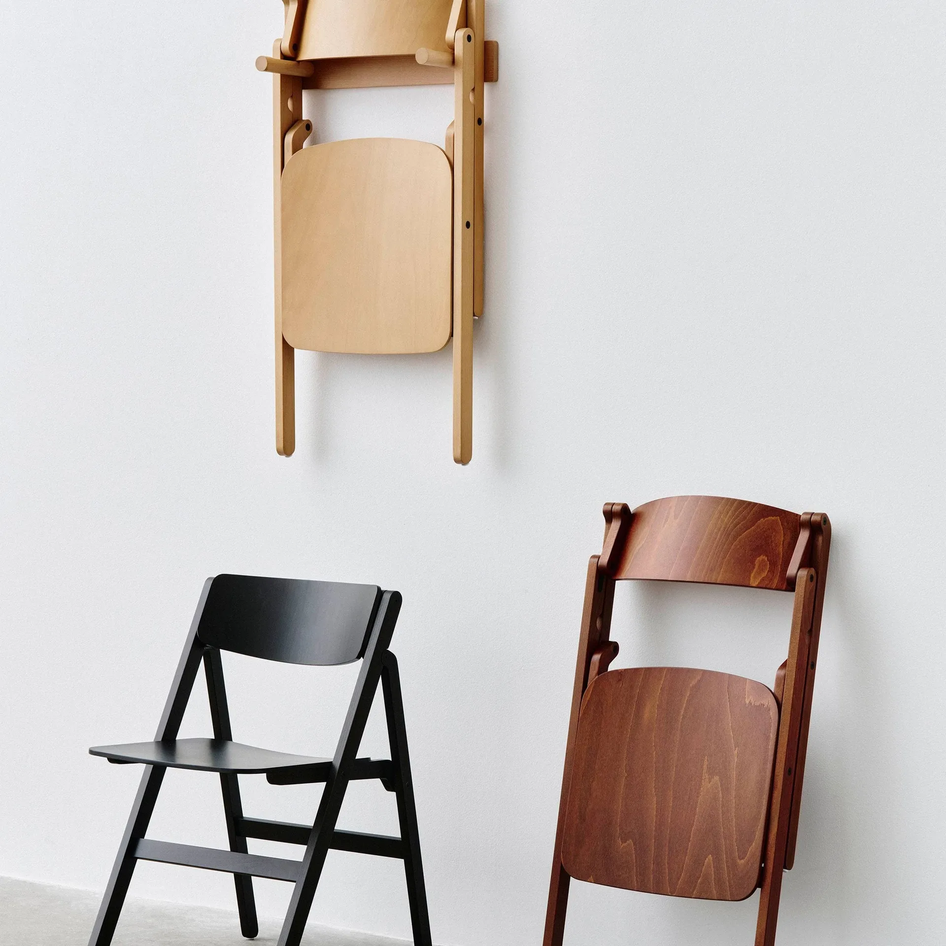 Silla Backflip Chair, Bronze haya lacada HAY