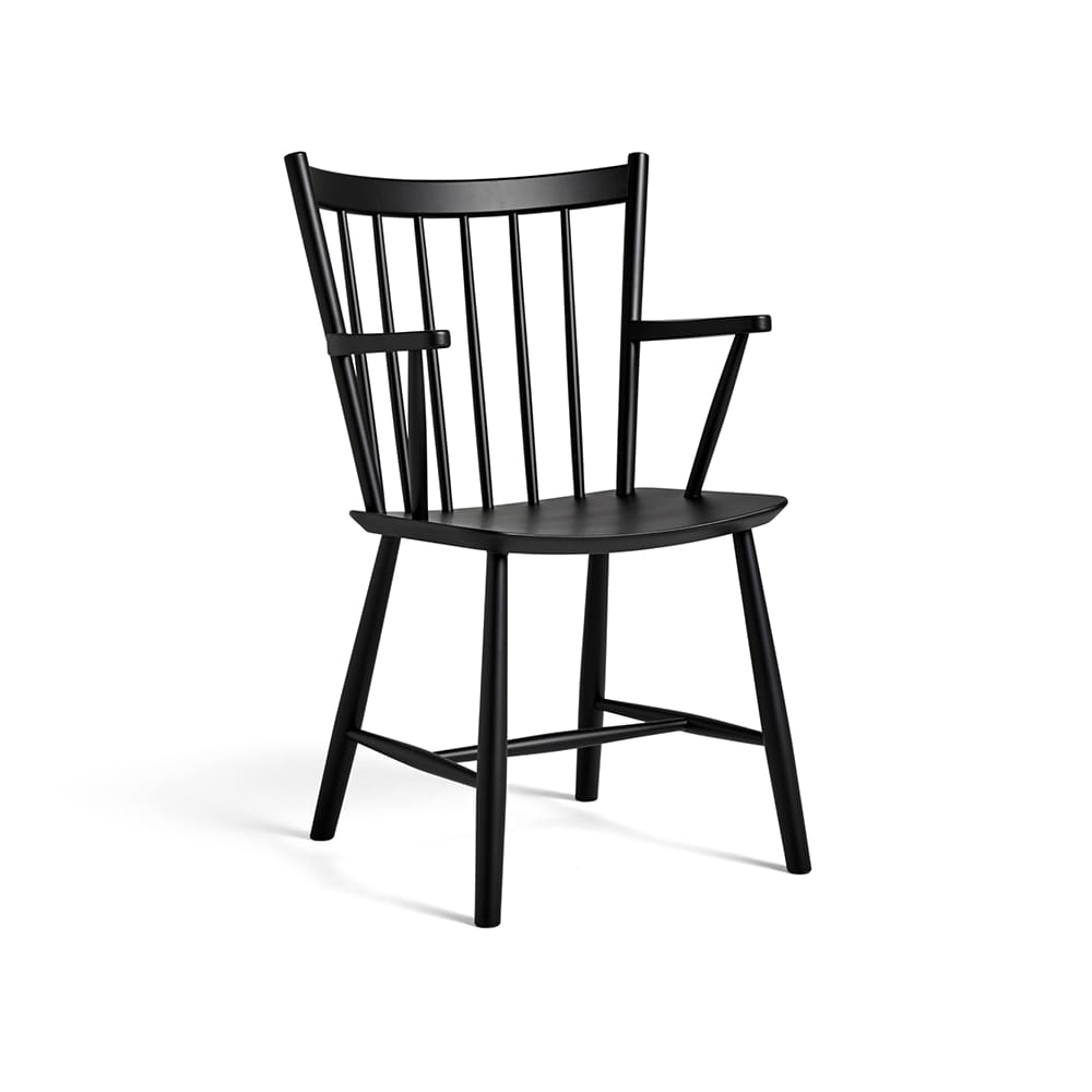 Silla con reposabrazos J42, Black lacquered beech HAY