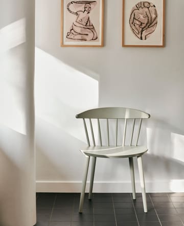 Silla J104 - Warm grey lacado haya - HAY