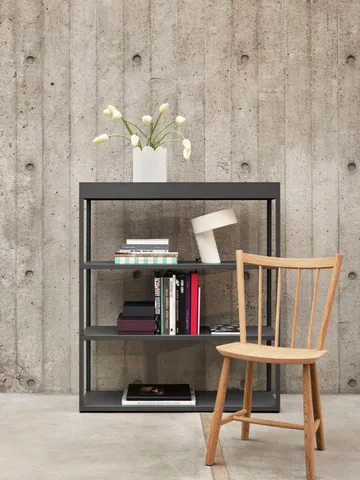 Silla J41 - Sage lacquered beech - HAY