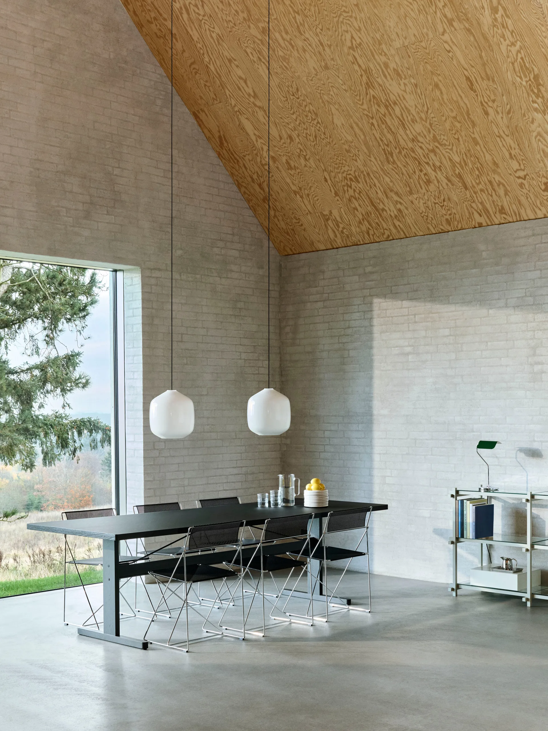 Silla X-Line Indoor, Black HAY