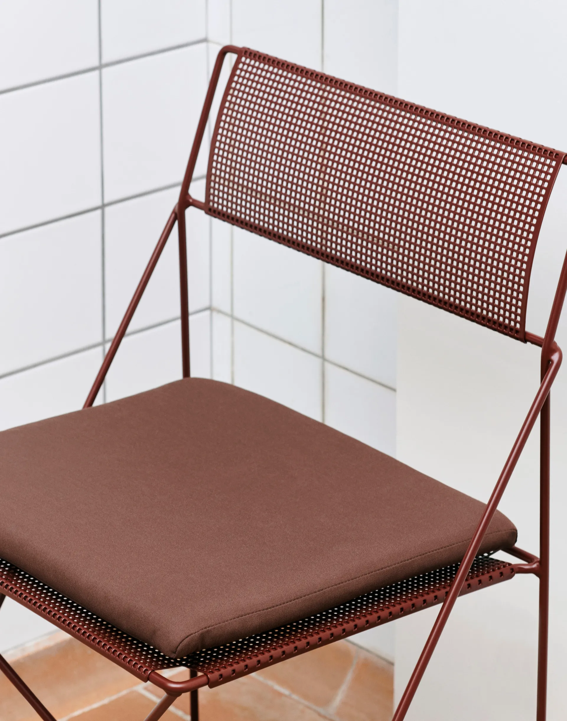 Silla X-Line Indoor, Iron red HAY