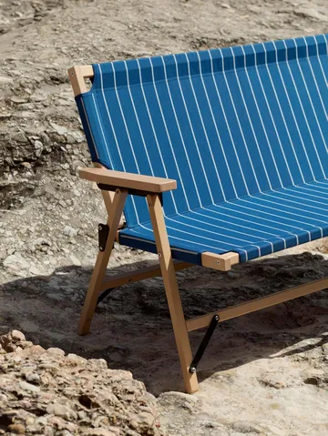 Sofá plegable Outdoor Market - Blue-beige, 2 plazas - HAY