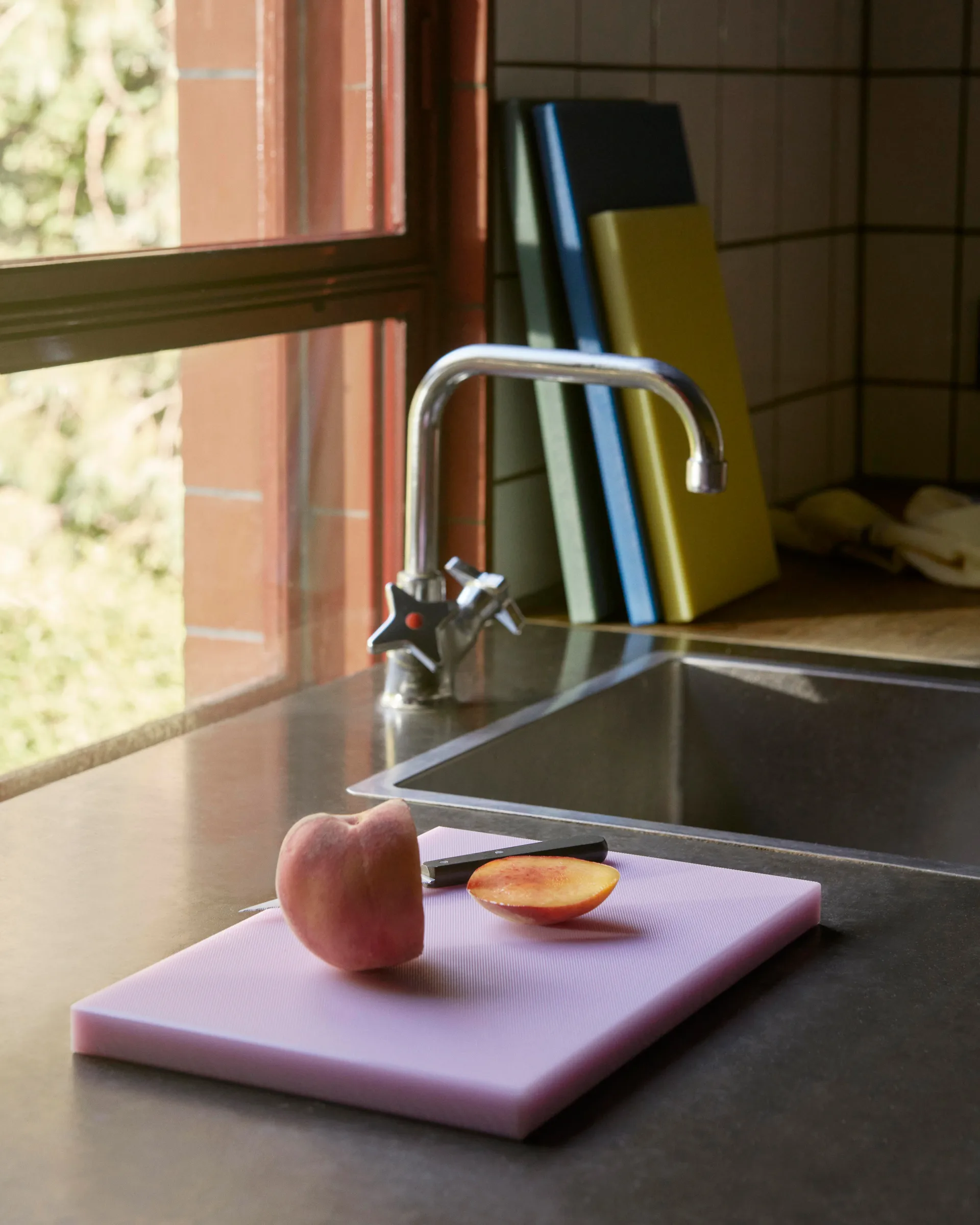 Tabla de cortar Chopping Board M 20x30 cm, Lavender HAY