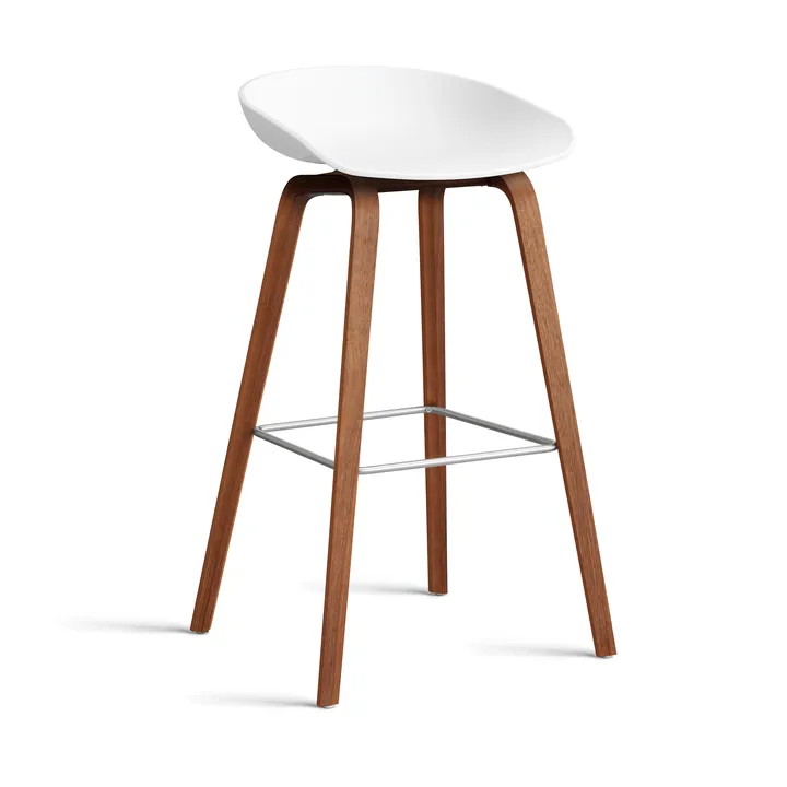 Taburete alto About a Stool 32 con base de nogal 2.0 - Blanco-soporte de acero inoxidable - HAY