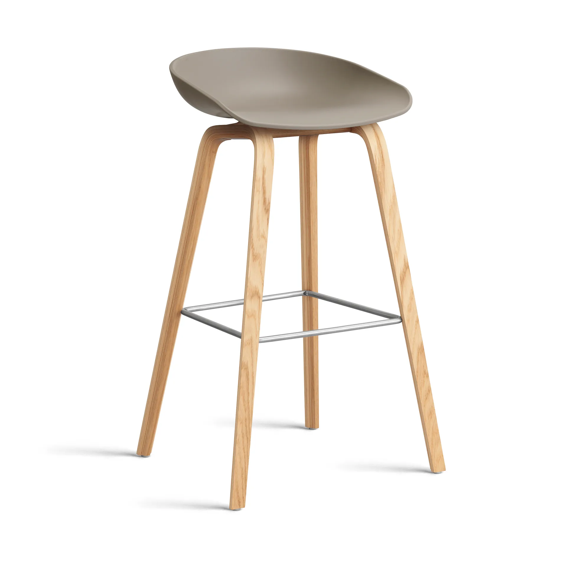 Taburete alto About a Stool 32 con base de roble lacado 2.0, Khaki-soporte de acero inoxidable HAY