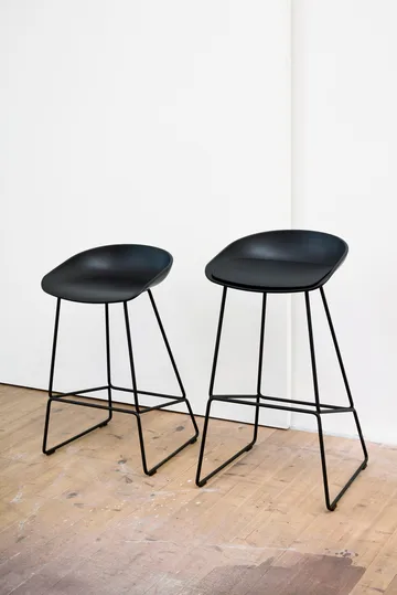 Taburete alto About a Stool 38, 2.0 - Negro-estructura de acero negro - HAY