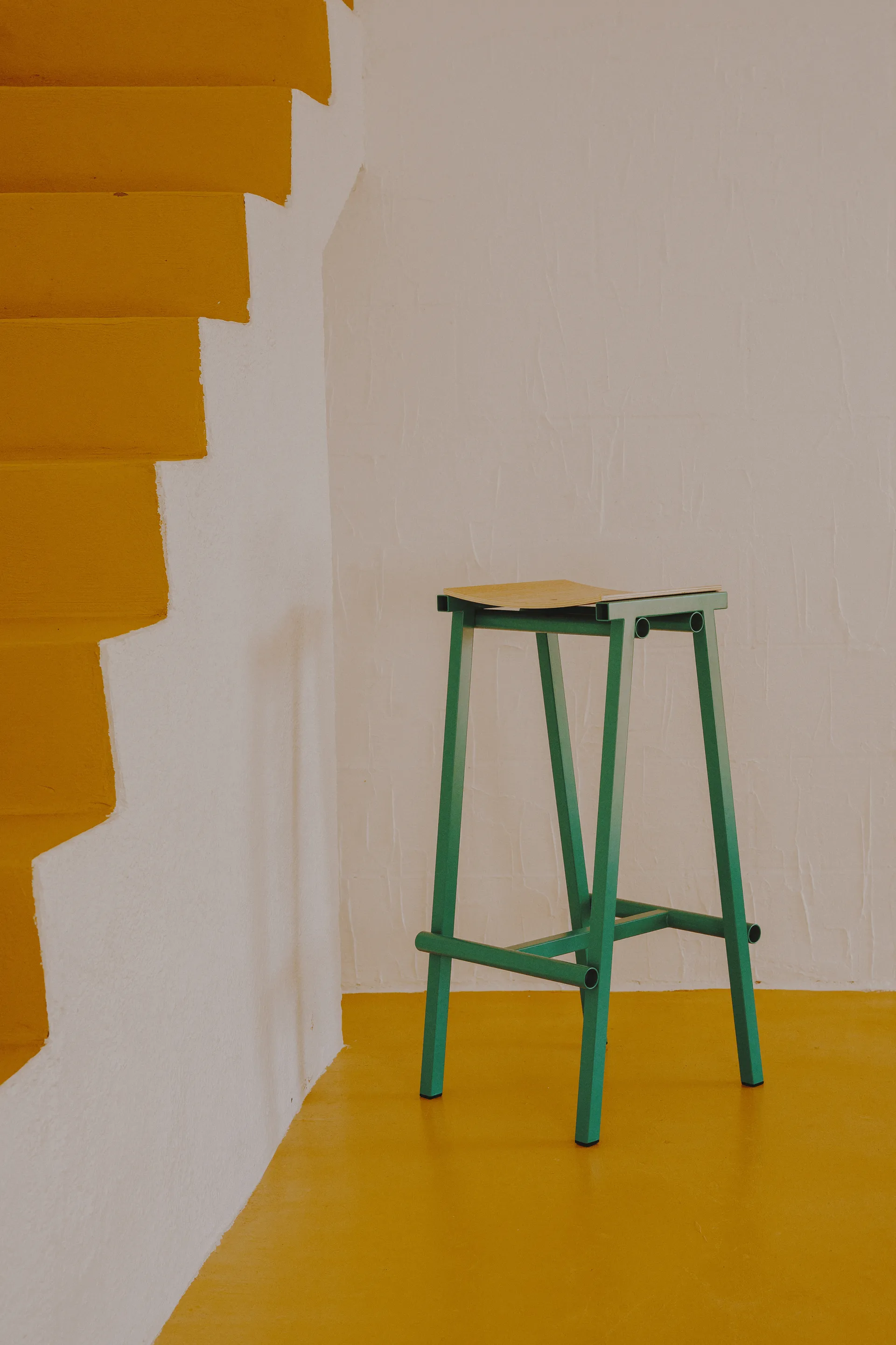 Taburete alto Taburete 8, 75 cm, Soft jade HAY