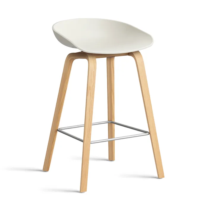 Taburete bajo About a Stool 32 con base de roble lacado 2.0 - Melange cream-soporte de acero inoxidable - HAY