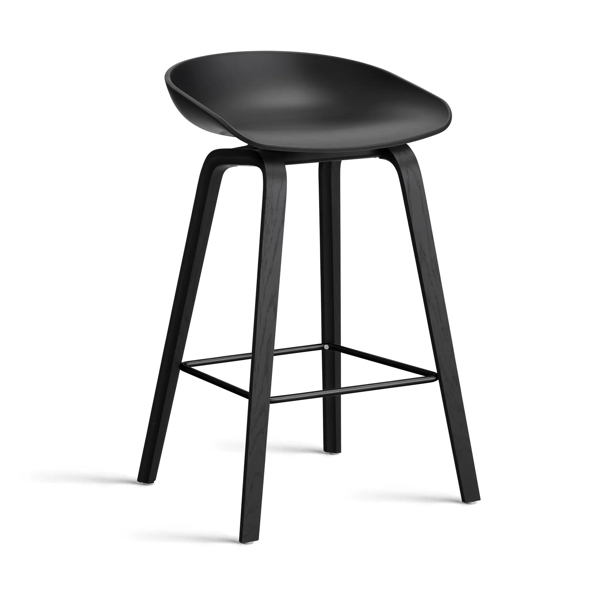 Taburete bajo About a Stool 32 con base de roble negro 2.0, Negro-negro soporte de acero HAY