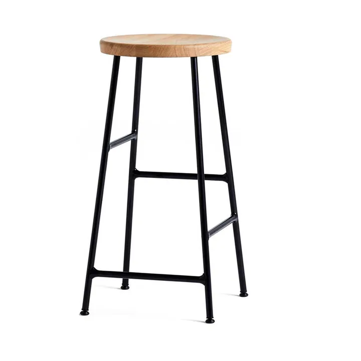 Taburete de bar redondo Cornet 65 cm - Oiled oak-soft black - HAY