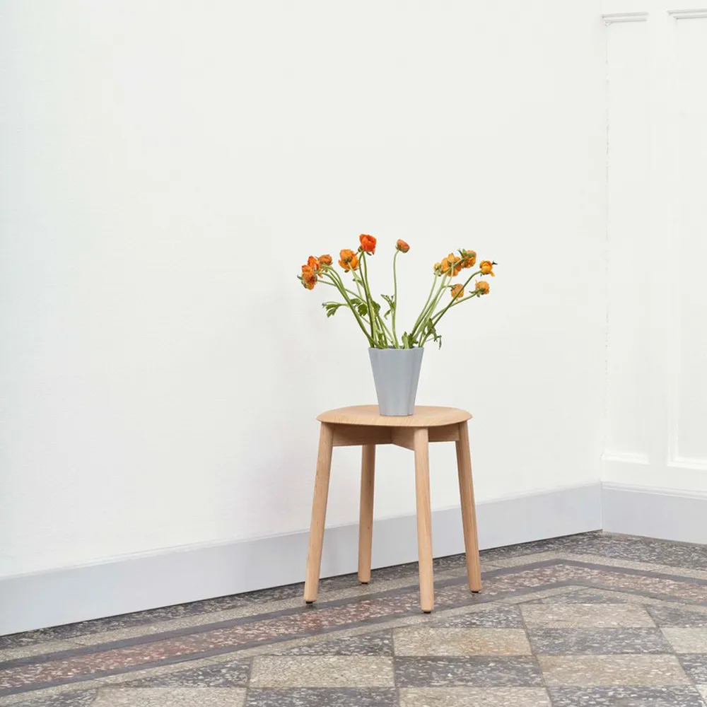 Taburete Soft Edge 72, Dusty green-dusty green estructura de roble HAY