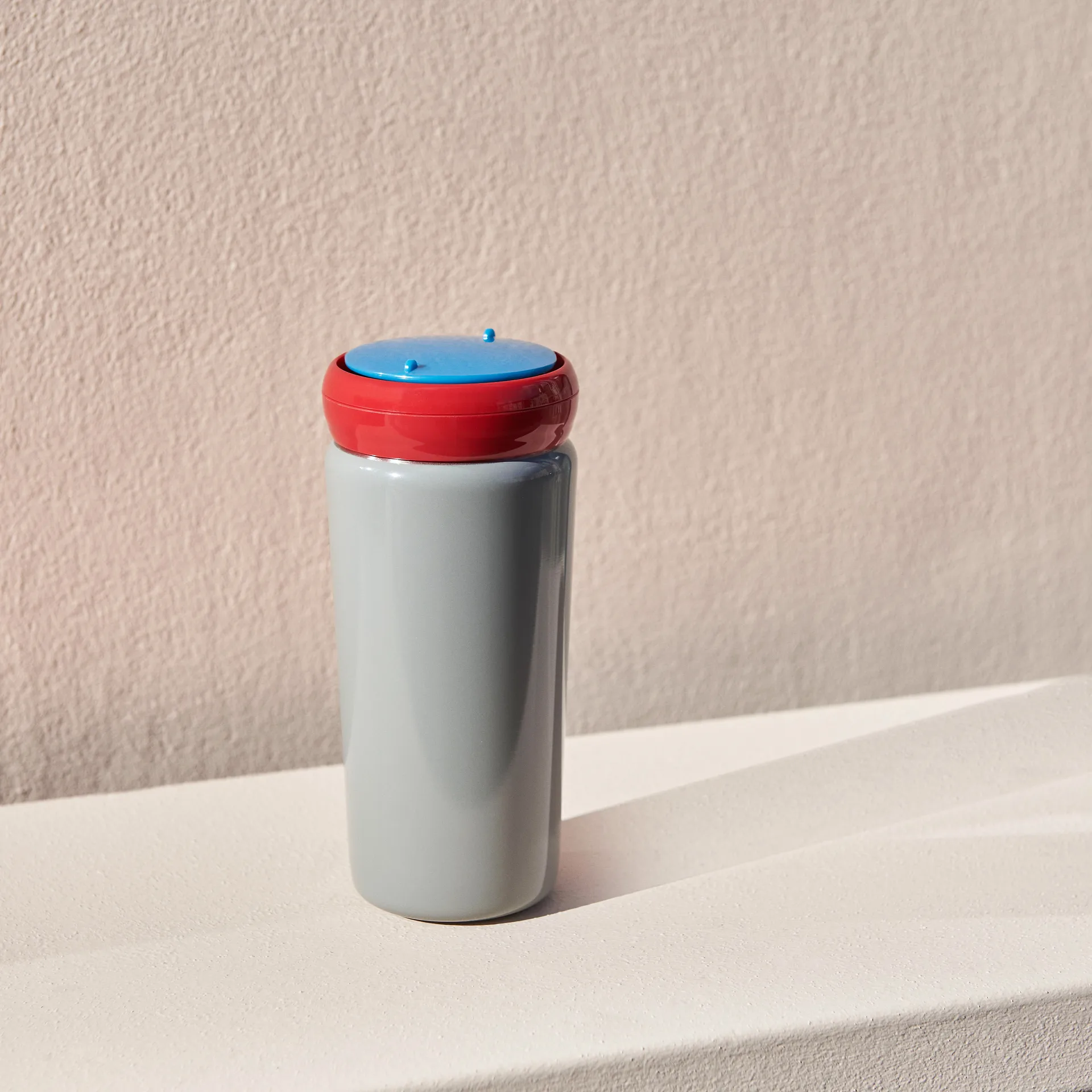 Taza termo HAY travel cup 35 cl, gris HAY
