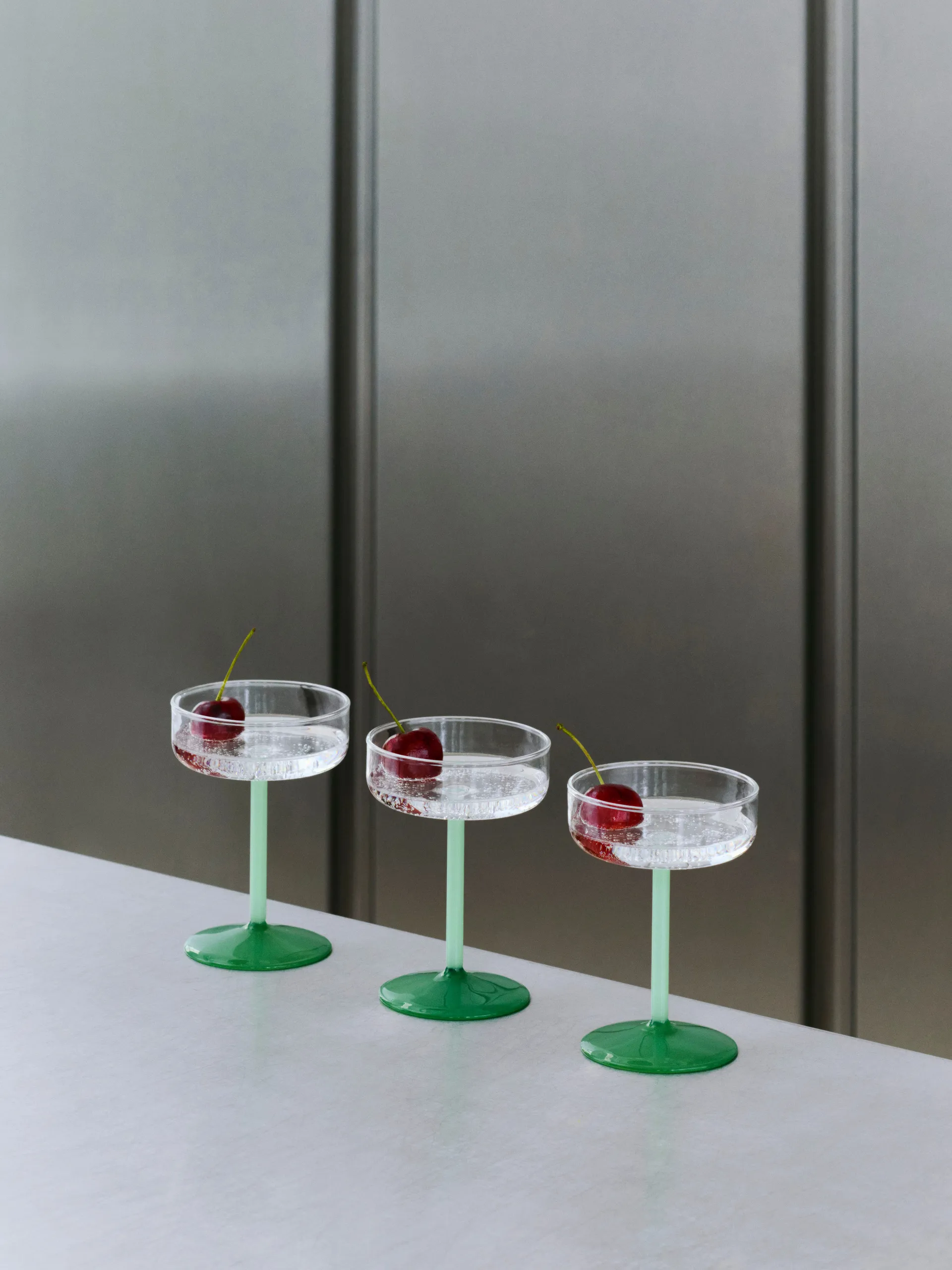 Vaso coupe Tint 20 cl 2 unidades, Clear-jade light green-jade dark green HAY