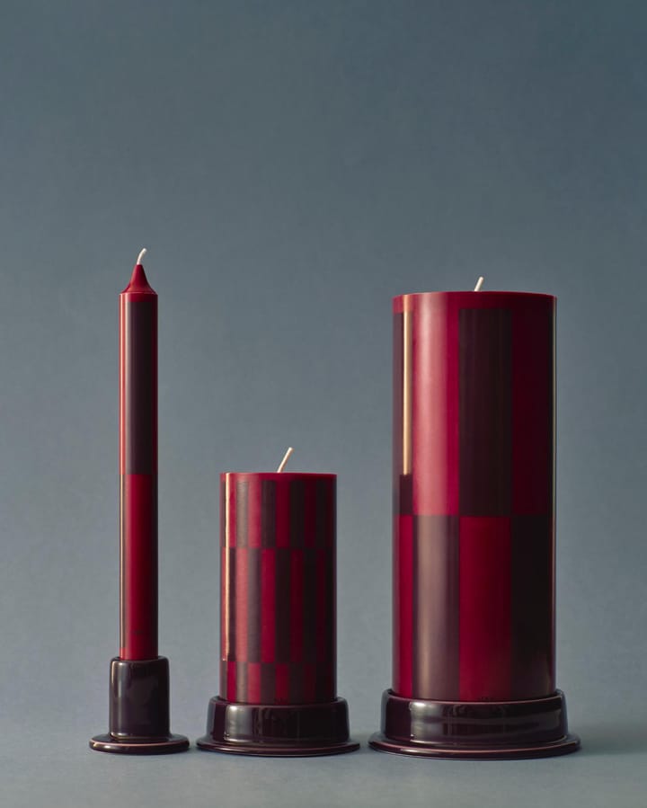 Vela gruesa Column Candle large 25 cm, Wine-bordeaux large check HAY