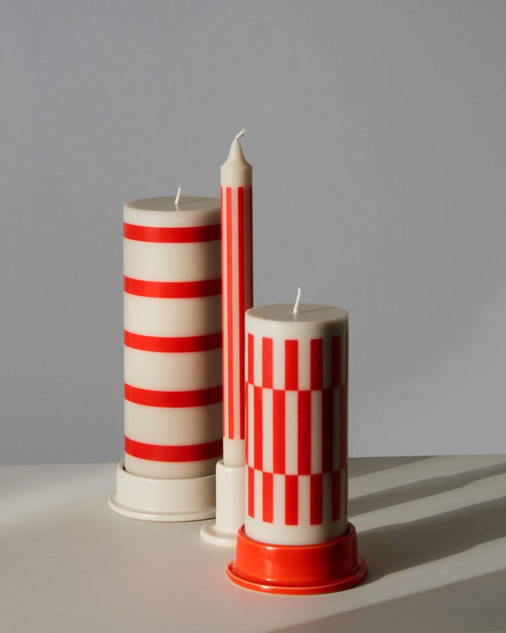 Vela gruesa Column Candle small 15 cm - Off white-red - HAY