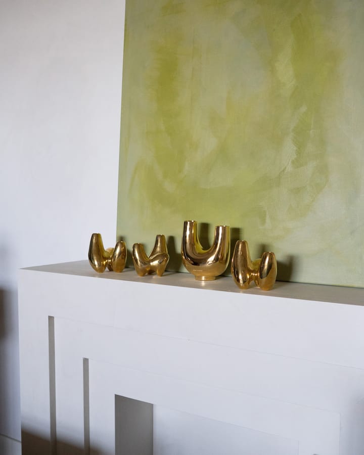 Jarrón Kazumi, Latón Hein Studio