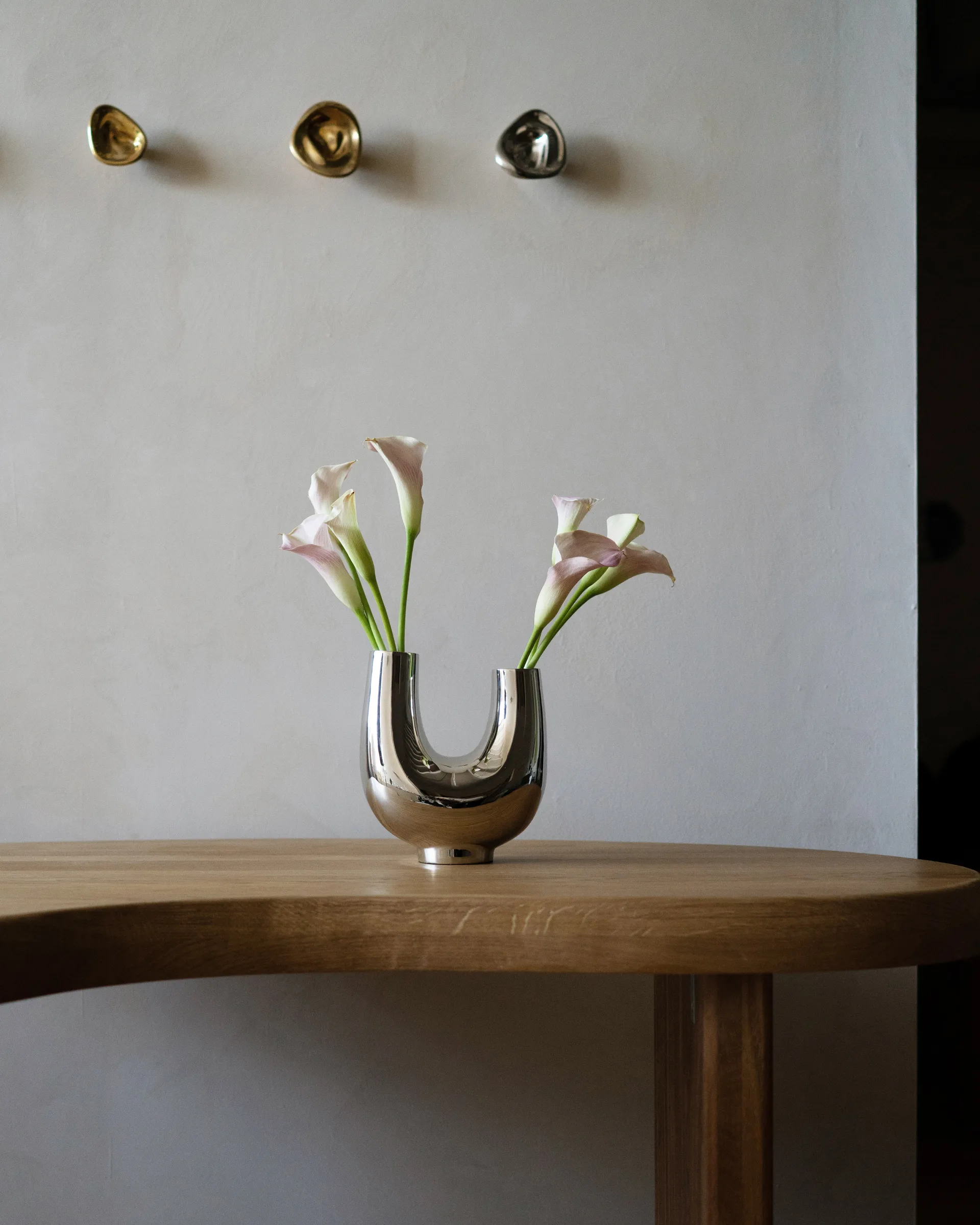 Jarrón Kazumi, Níquel Hein Studio