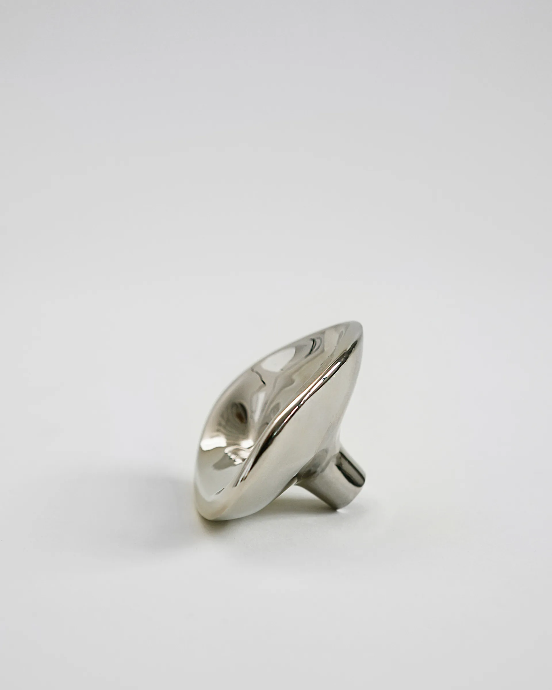 Ripple núm. 01 colgador pequeño, Cromo Hein Studio