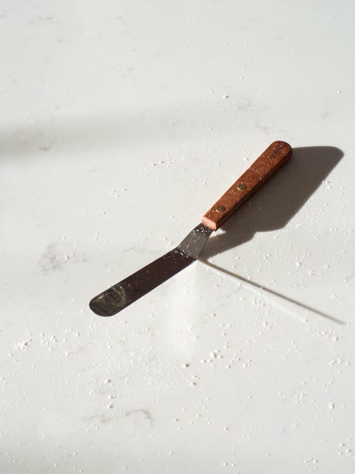 Espátula angular con mango de madera , Palisandro-acero inoxidable Heirol