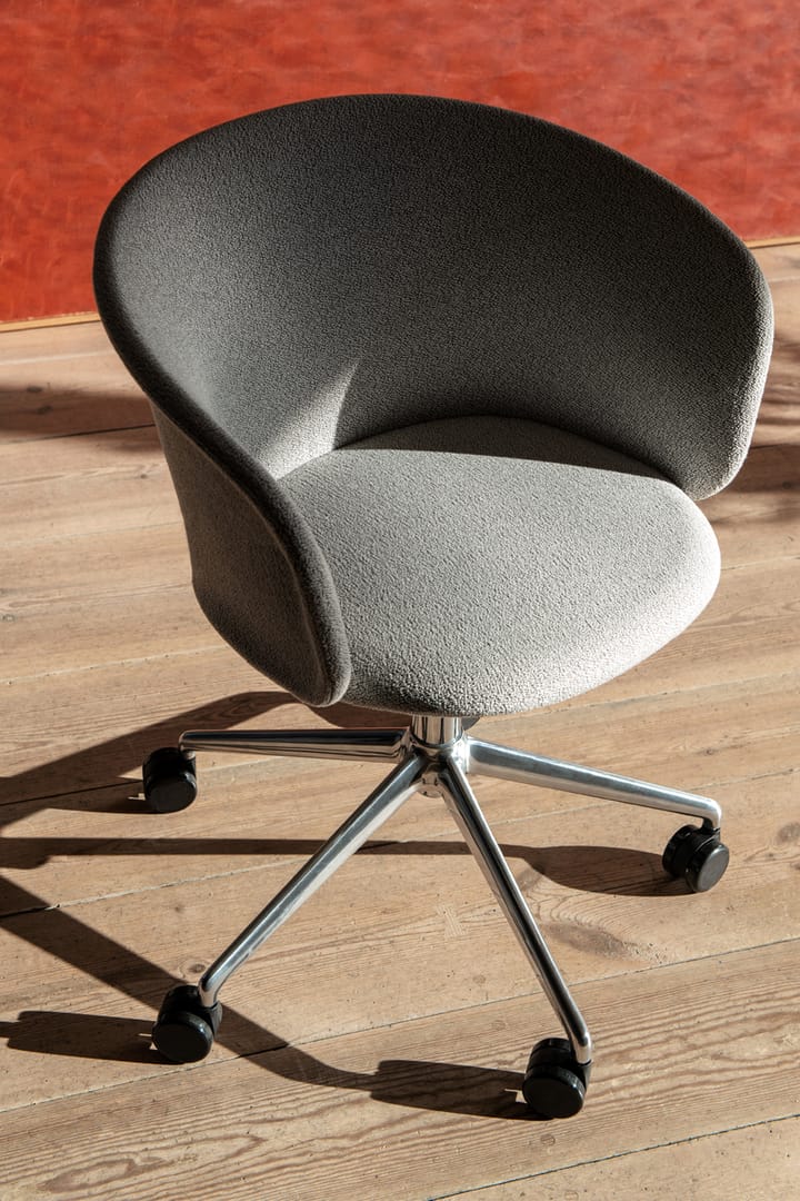 Silla de oficina Kendo Swivel con 5 ruedas, Porcelain-polished aluminium Hem