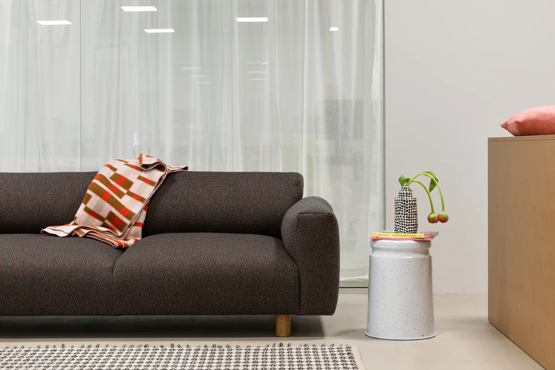 Sofá de 2 plazas Koti 200 cm, Sawdust Hem