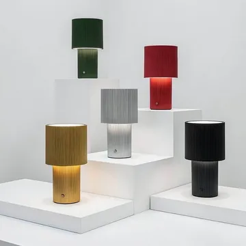 Lámpara de mesa portátil Iluma - Guld - Herstal