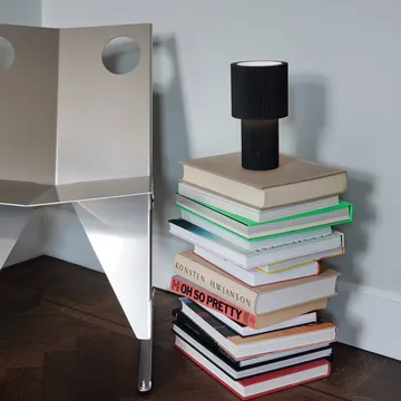 Lámpara de mesa portátil Iluma - Jet black - Herstal
