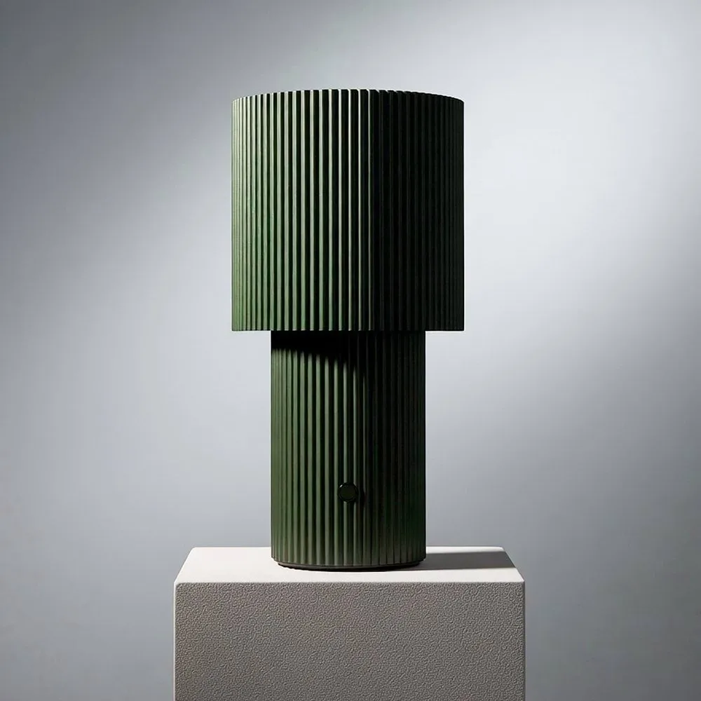 Lámpara de mesa portátil Iluma, Verde oliva Herstal